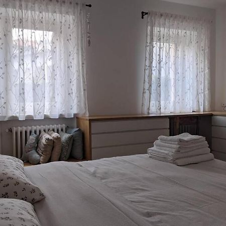 Accogliente Appartamento A Domegge Di Cadore โดเม็จเจ ดิ กาโดเร ภายนอก รูปภาพ